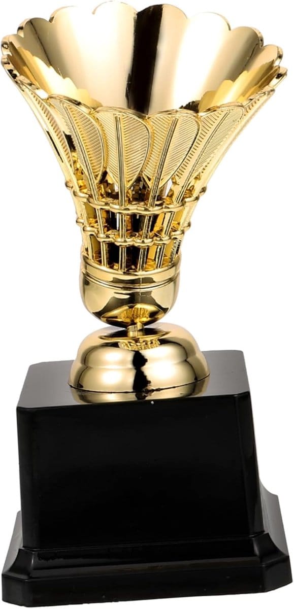 Kinder Trofee - Prijs Model - Wedstrijd Decoratie - Duurzaam Plastic - 14.6 cm Hoog - Goudkleurig