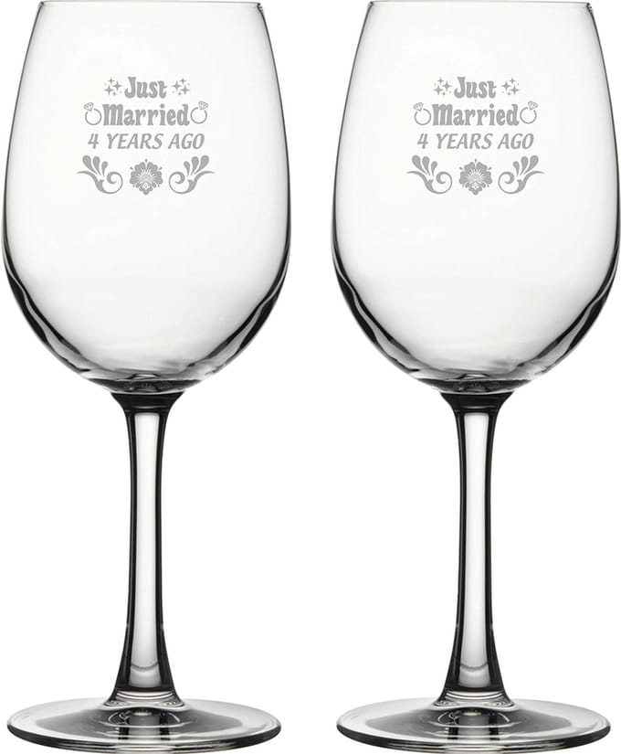 Gegraveerde set witte wijnglazen 36cl Just Married 4 years ago