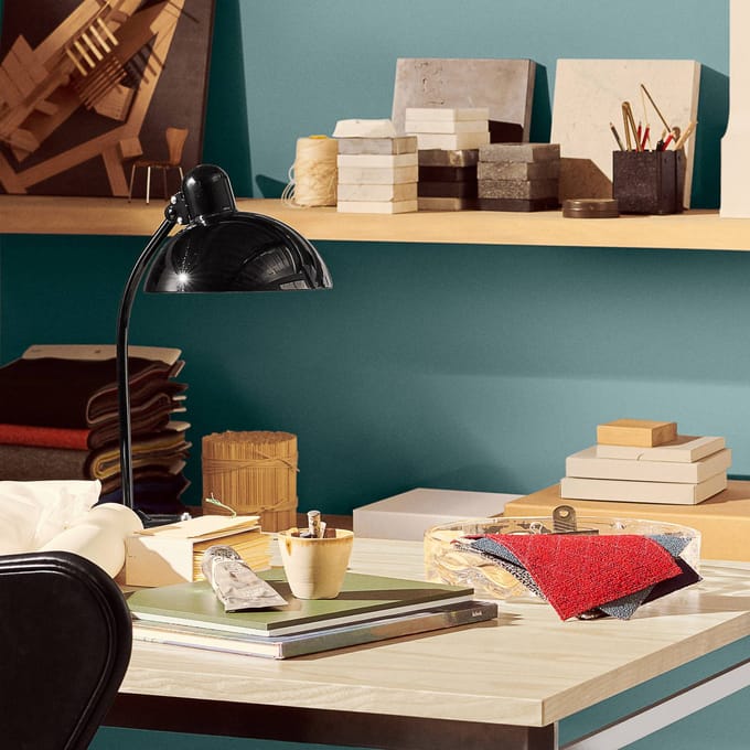 Fritz Hansen - Kaiser Idell 6556-T - Tafellamp - zwart