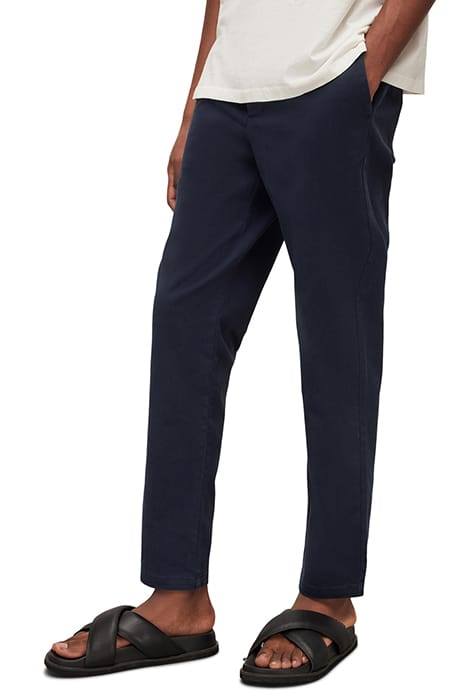 AllSaints Walde Chino Deep Sea Navy Maat: W36 | Chino's Outlet | Heren | Blauw