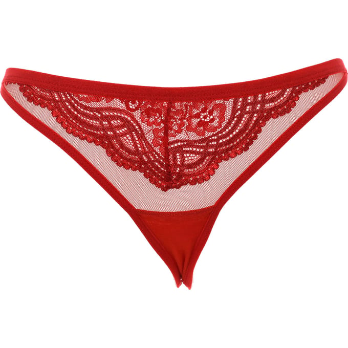 String 21685 vrouw met drie strengen kant