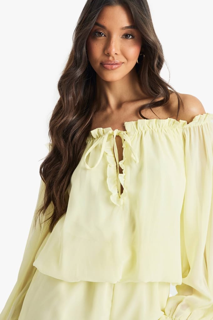 boohoo Dames Chiffon Bardot Playsuit met Lage Taille | Citroen | Maat: 38