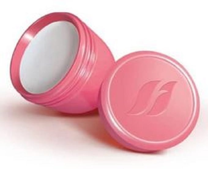 Lippenbalsem rood fruit | magische wonderpotje | multifunctioneel | verzorgd | hydrateert | kalmeert | bijenwas en vitamine E