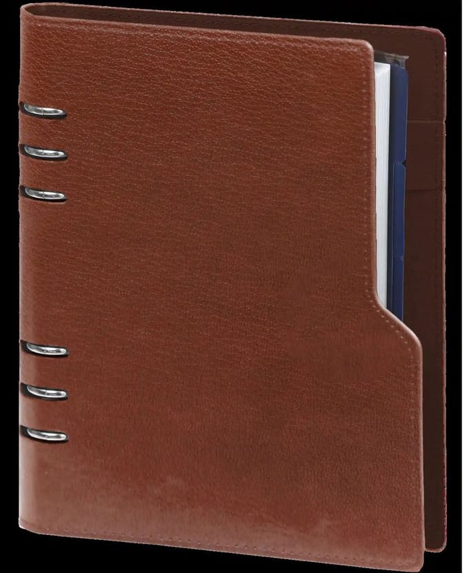 1016-02 Compact hervulbare A5 6 Ringband Organizer Hazelnoot bruin 1 week per 2 paginas 2026-2027-2028