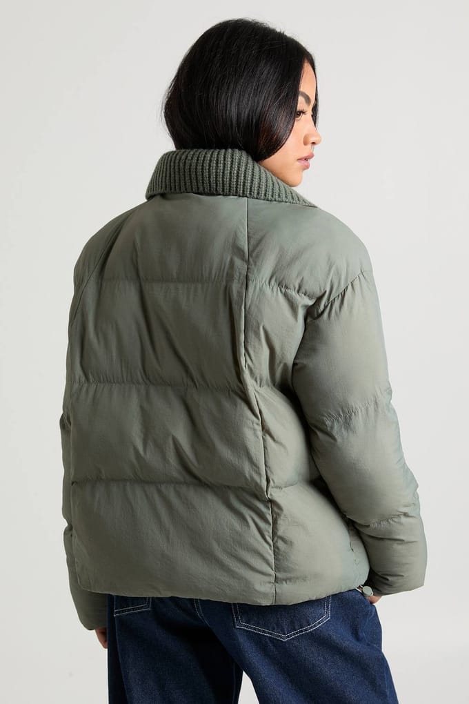 boohoo Dames Pufferjack met contrasterende ribkraag | Khaki | Maat: 8