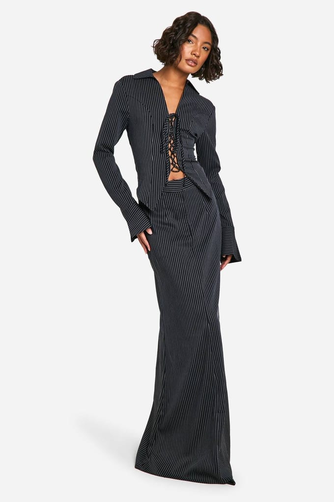 boohoo Dames Tall Pinstripe Lace Up Tailored Shirt | Black | Maat: 12