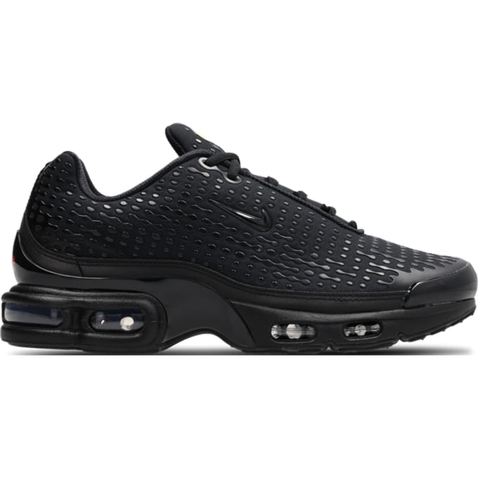 Nike Tuned Sneakers Heren - Zwart - Maat 46 - Mesh/Synthetisch