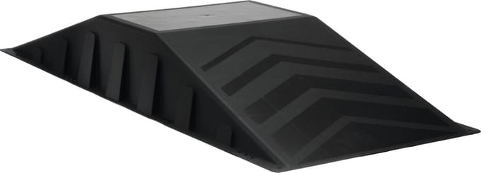 Skate ramp