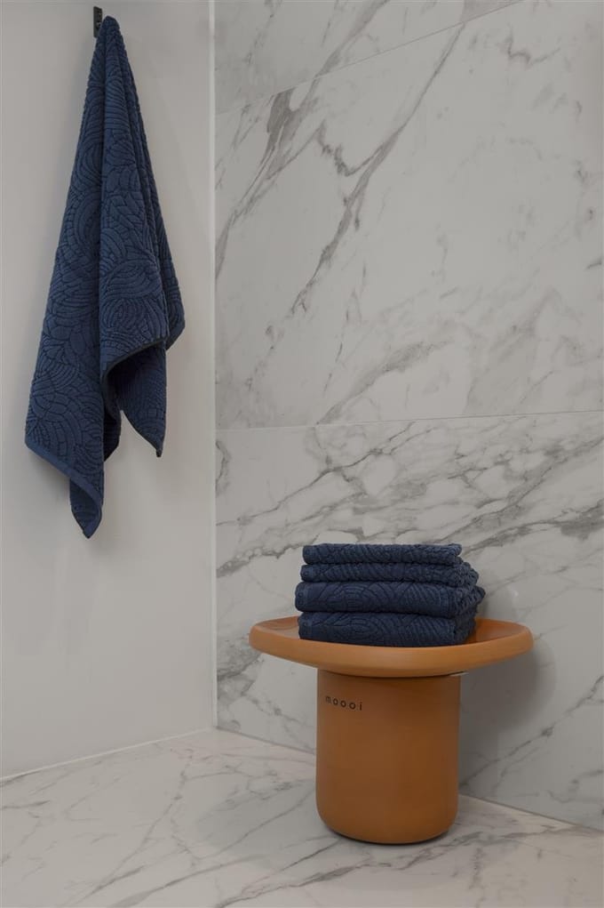 MOOOI Dodo Pavone - Douchehanddoek - Indigo - 55x100 / 22x40 Inch cm
