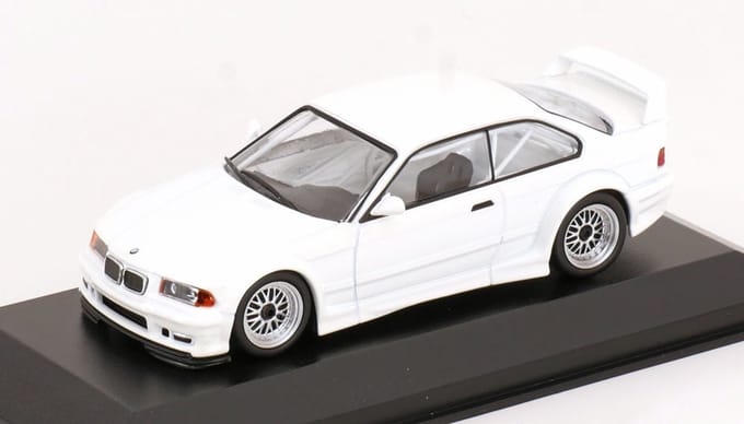 BMW M3 GTR (E36) 1993 - 1:43 - MaXichamps