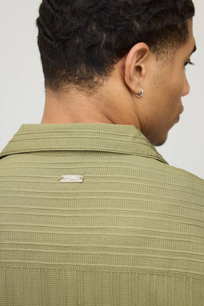 Regular Fit Shirt En Broek Set Met Diepe Revers En Onregelmatige Plooien | Olive | Size Medium