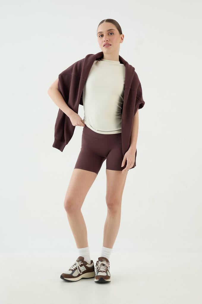 Dames Dsgn Studio Getailleerde Top Met Biesdetail | Cream | Maat: Small