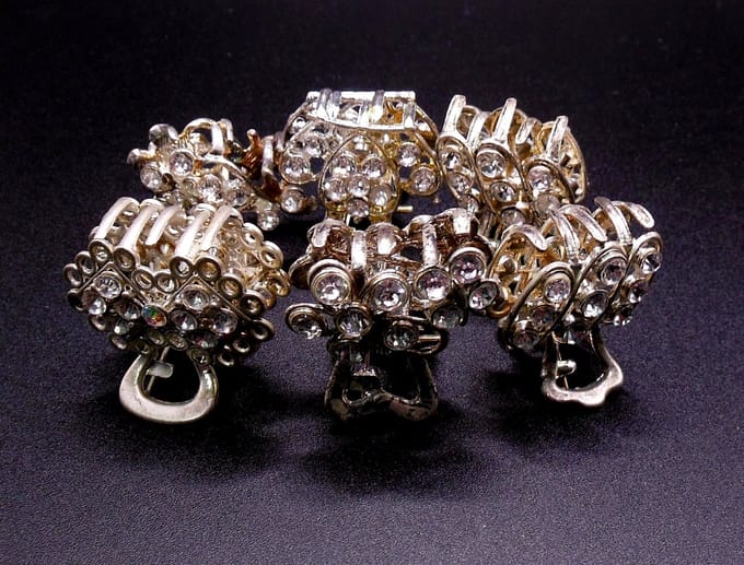 Haarklemmen tas met strass set van 6 stuks.