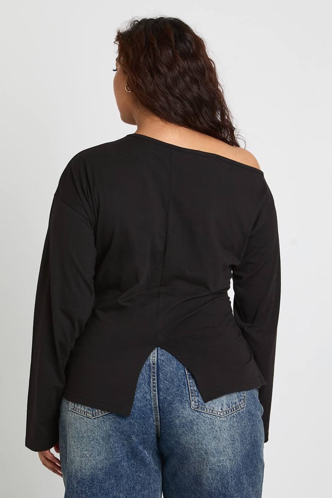boohoo Dames Plus Off The Shoulder Ruched Split Zoom Top | Zwart | Maat: 50