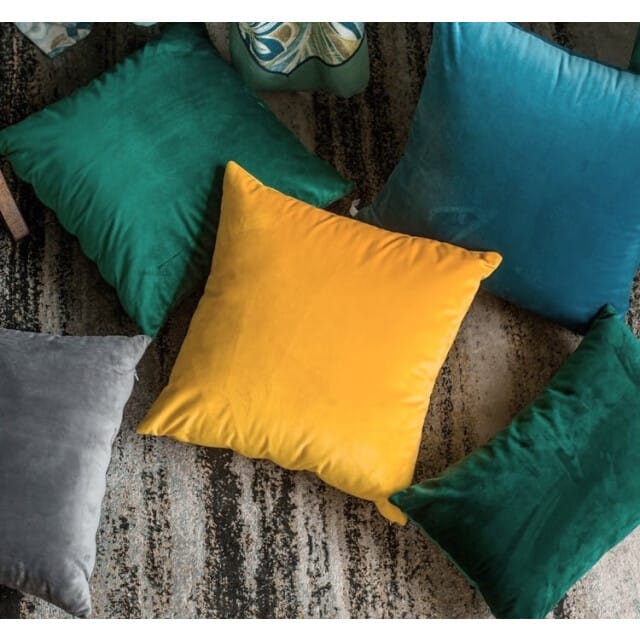 Gek op kussens! Sierkussen velvet donker long | 30 x 50 cm | velvet/polyester