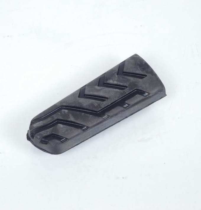 Caoutchouc cale pied ARD pour scooter Aprilia 850 SRV 2012 à 2014 GU32443210