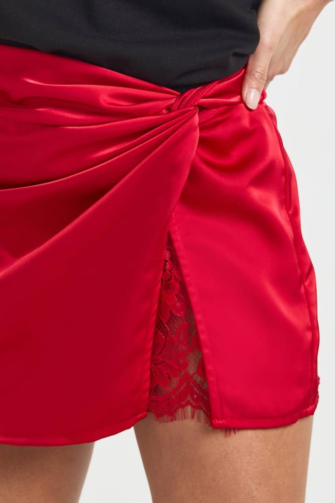 boohoo Dames Petite Kanten Inzet Satijnen Mini Rok | Red | Maat: 8