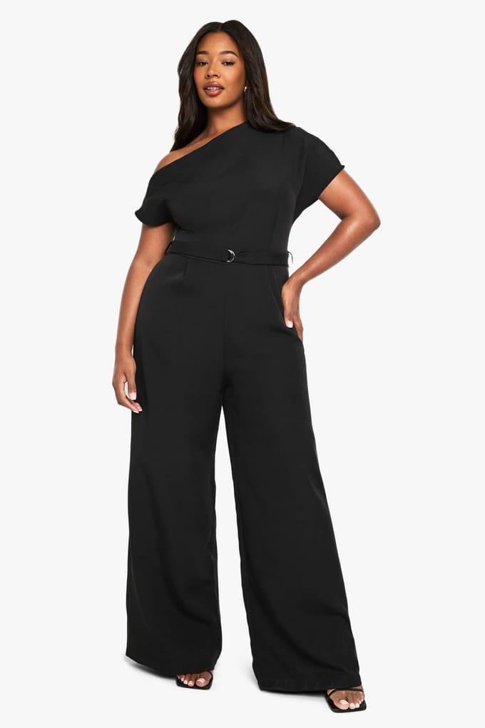 boohoo Dames PLUS asymmetrische jumpsuit met ceintuur | Black | Maat: 26