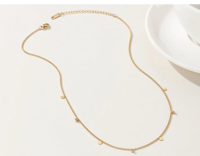 Gouden ketting met strass en rondjes - waterproof