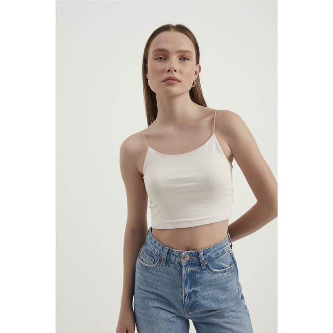 Spaghetti Band Basis Cropped Cami Top