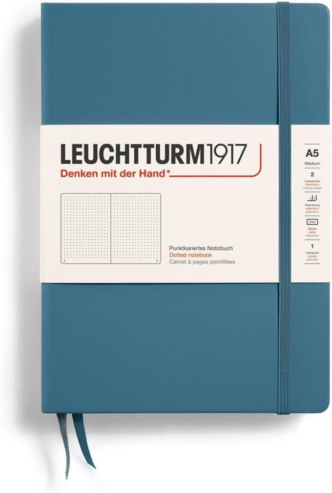 Medium notitieboek A5 met genummerde pagina's - hardcover, 251 pagina's, Stone Blue, gestippeld