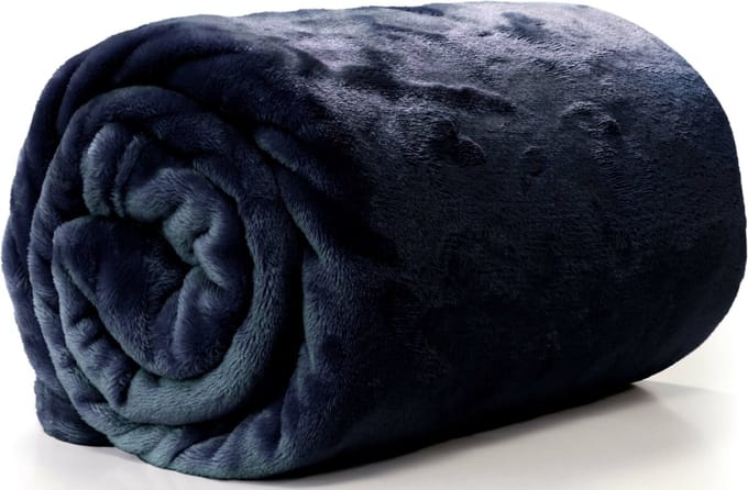 Unique Living | enzo plaid 130x180cm dark blue