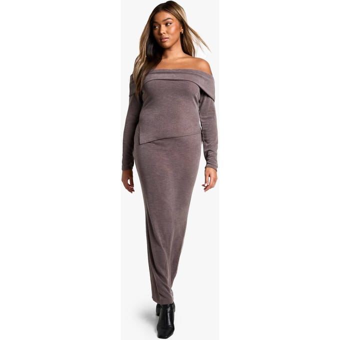 boohoo Dames Plus Two Tone Rib Uitschouder Top & Maxi Rok Co-ord | Chocoladebruin | Maat: 52