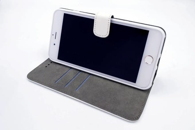 Apple iPhone 7 Plus; iPhone 8 Plus Pasjeshouder Wit Booktype hoesje - Magneetsluiting - Kunststof;TPU