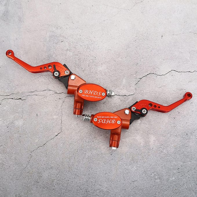 Paar Rem Koppelingshendel Universele Motorfiets Hoofdcilinder Reservoir Hydraulische Pomp Handrem red