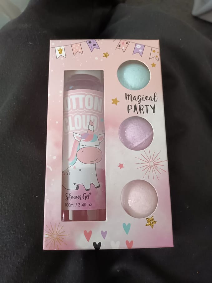 Cotton cloud magical party douchegel en badbruisballen