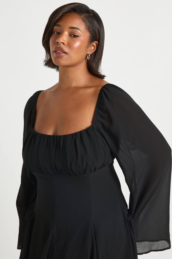 boohoo Dames Plus Chiffon Godet Skater | Zwart | Maat: 48