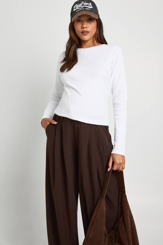 boohoo Dames Zwangerschaps Basis Geribbelde Lange Mouwen Lang Gesneden Nauwsluitende Top | Wit | Maat: 42