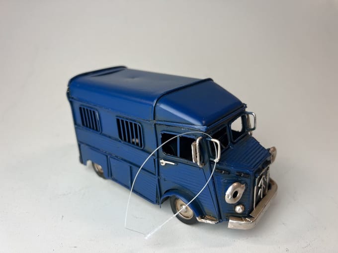 Citroën HY mini in het blauw