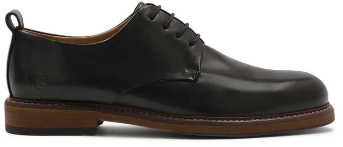 Men's formal shoes in black color
