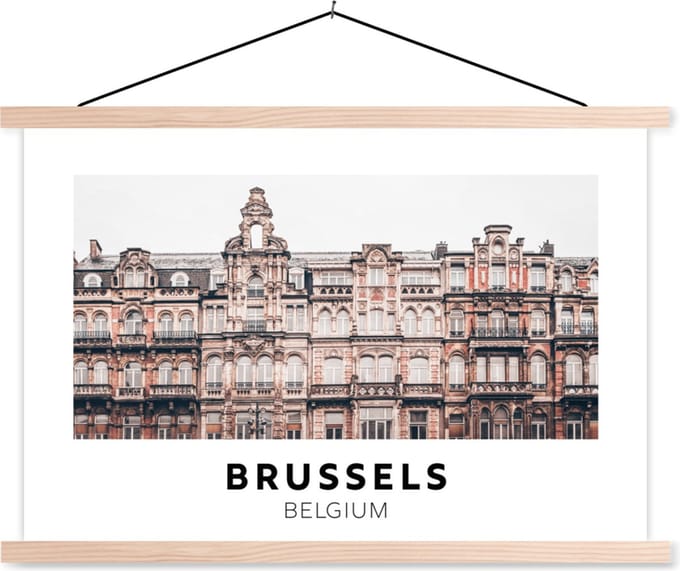 Posterhanger incl. Poster 90x60 cm - Schoolplaat - België - Brussel - Huizen - Textielposter - Blanke latten