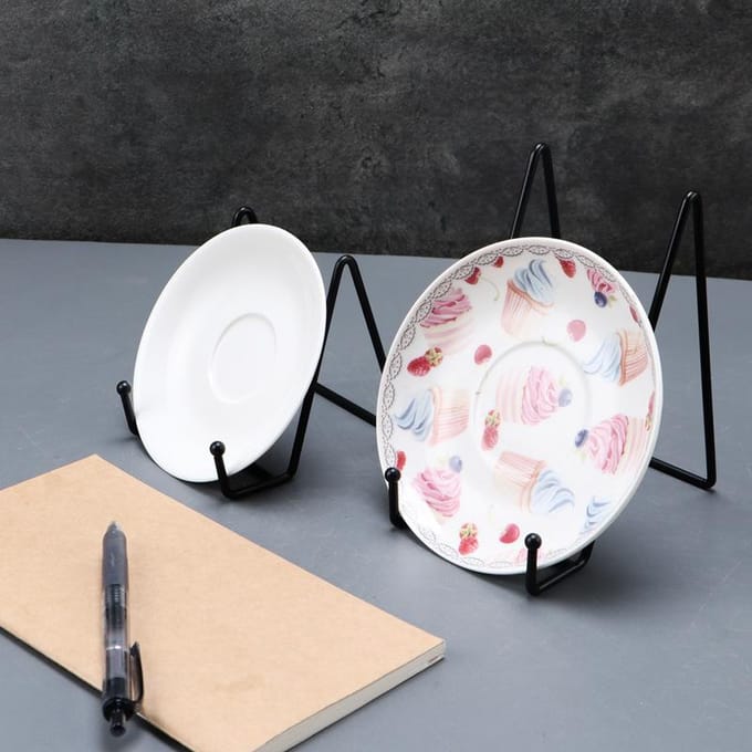 Grensoverschrijdende ins ijzeren kunst standaard huishoudelijk potdeksel bord fotolijst ipad standaard commerciële theekoek beige