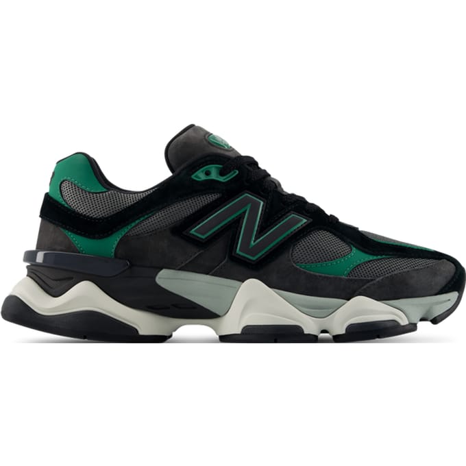 New Balance 9060 Sneakers Dames - Zwart - Maat 38 - Leer