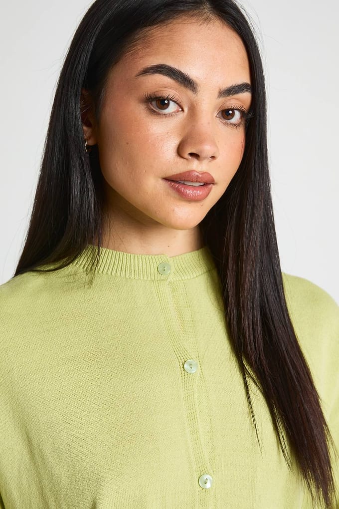 boohoo Dames Vestje Met Ronde Hals En Knoopsluiting | Sage | Maat: Medium