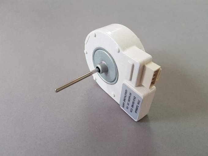 Ventilator Motor - Koelkast Ventilator - Koeling Optimaliseren - Energiezuinig Ontwerp - 12 Volt - Zwart