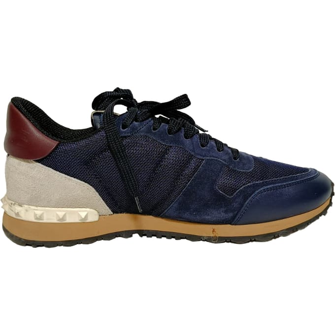Valentino Garavani Rockrunner sneakers in marineblauw met gemengde technieken.