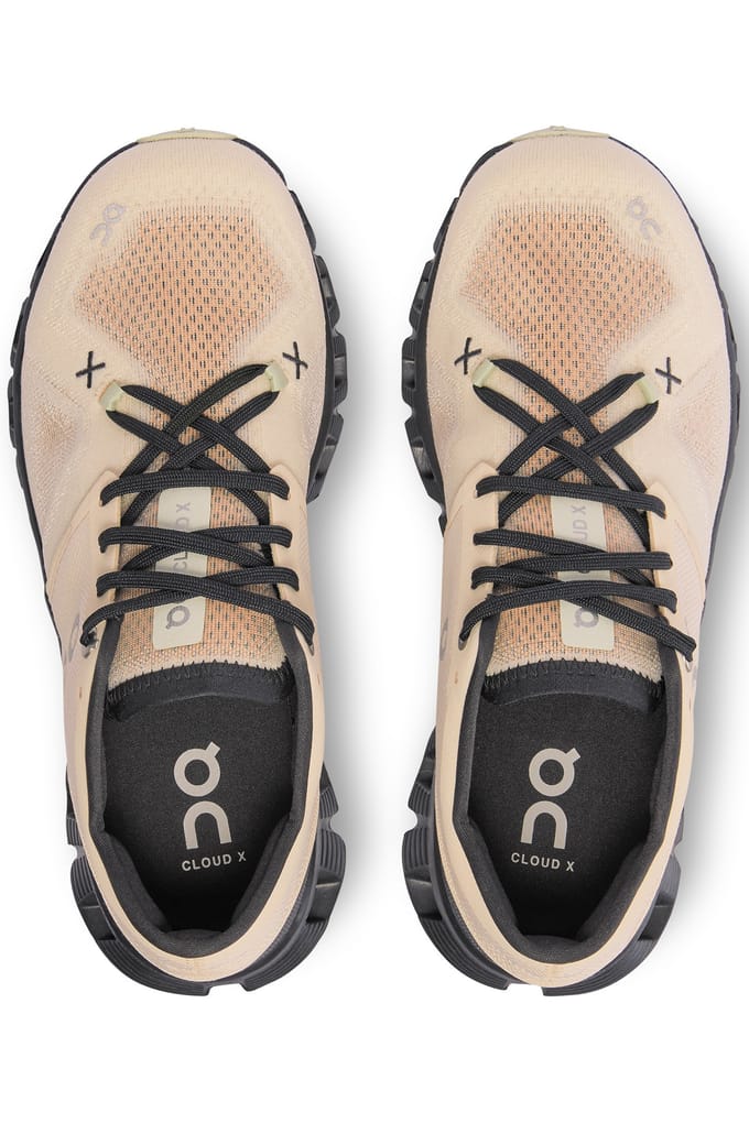 On Running Cloud X 3 Fawn Magnet (Dames) Dames Sneakers 60.98694 36 beige