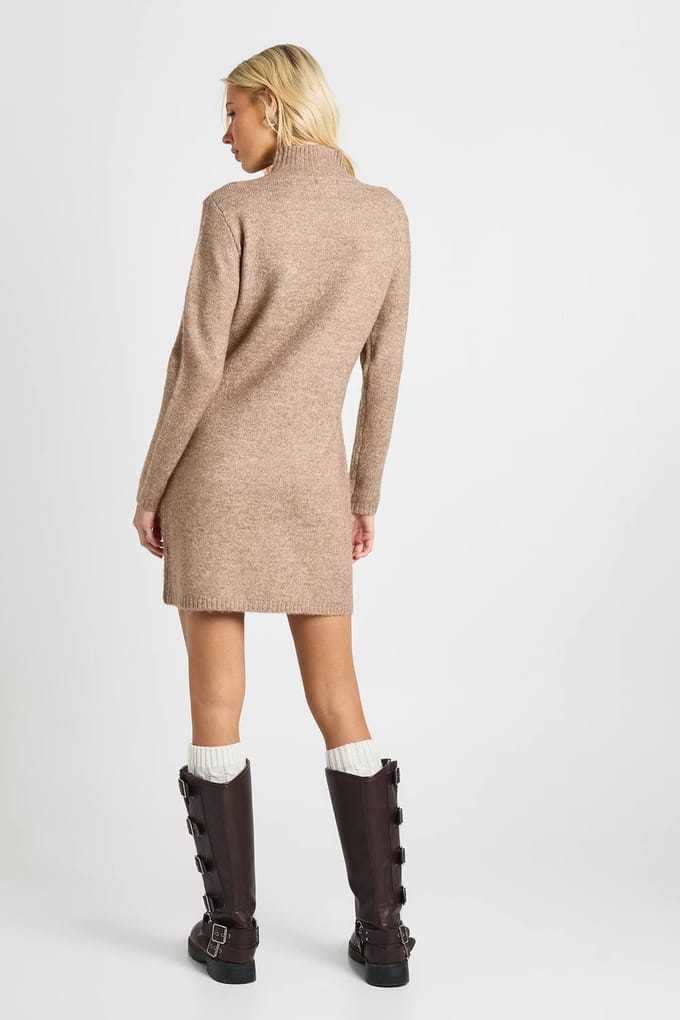boohoo Dames High Neck Super Soft Gebreide Mini Jurk | Hazelnoot | Maat: XS