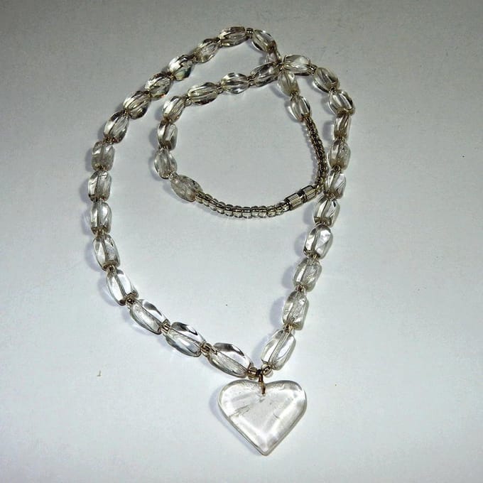 Collier van Bergkristal Edelsteen met Hart en Zilver
