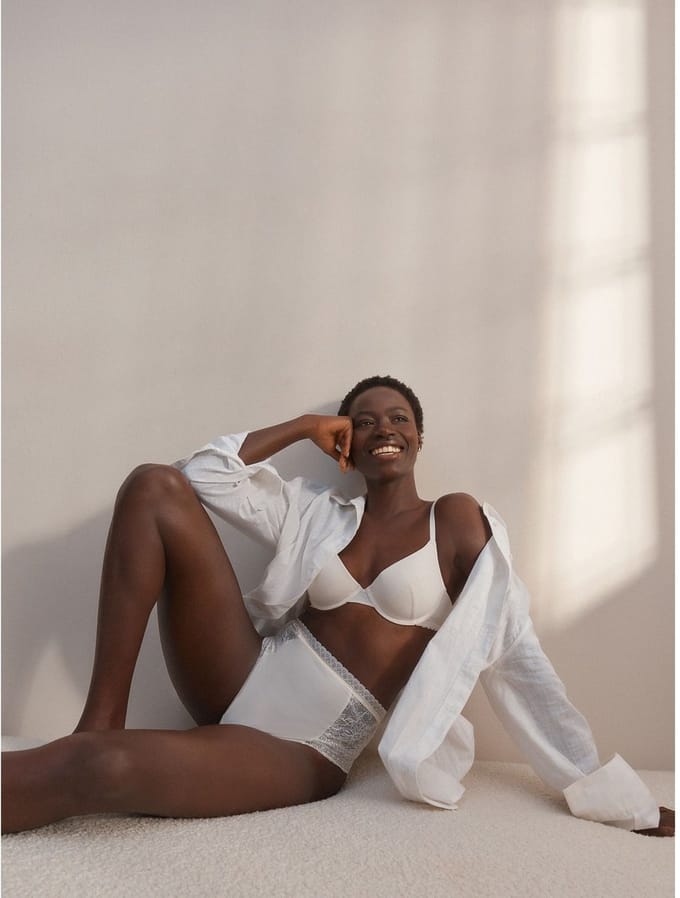 Next - Dames - Ultimate Comfort Premium beha met kant en micromodal met vulling en volledige cups - Crème