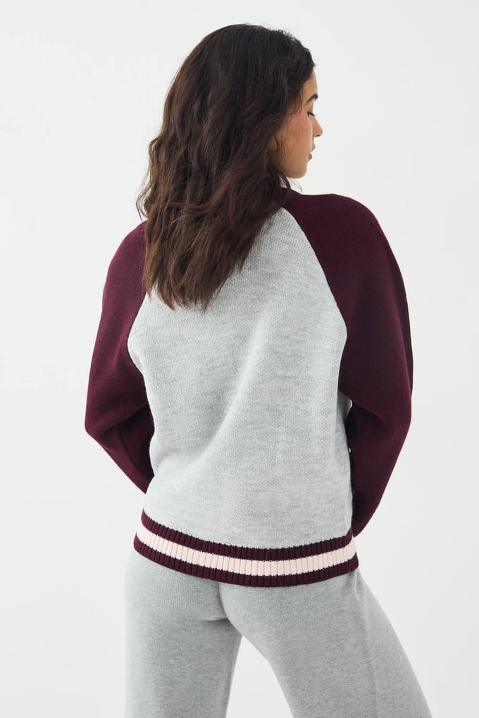 Dames DSGN Studio Oversized Gebreide Col Bomber | Burgundy | Maat: Large