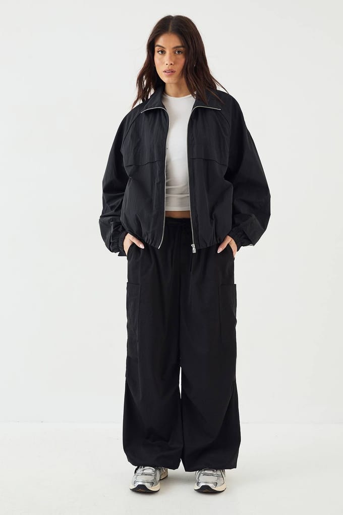 Dames DSGN Studio Nylon Ritssluiting Trechter Kraag Track Jacket | Zwart | Maat: Large