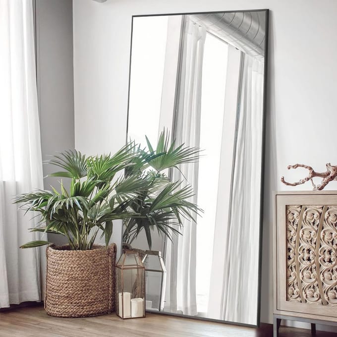 Gebogen spiegel in volle lengte - 150 x 60 cm vloerspiegel met standaard