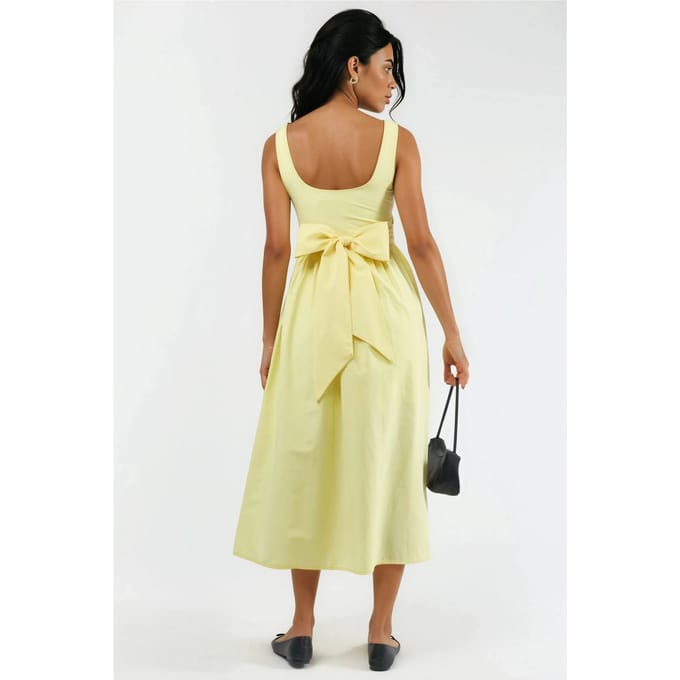 Vierkante Hals Midi Jurk met Strikdetail