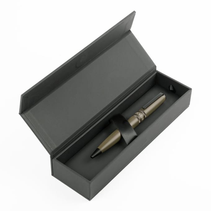 Pen Illusion Gear