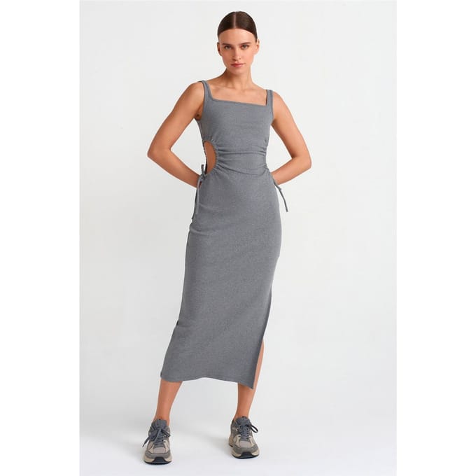 Mouwloze Bodycon Midi Jurk Met Uitsnijding